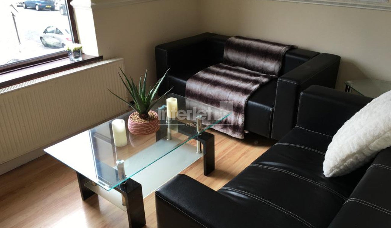 Flat Coburn Street in Cardiff