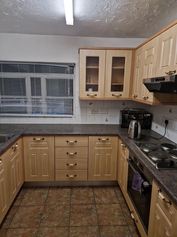 Room Bourneside Crescent in Greater London