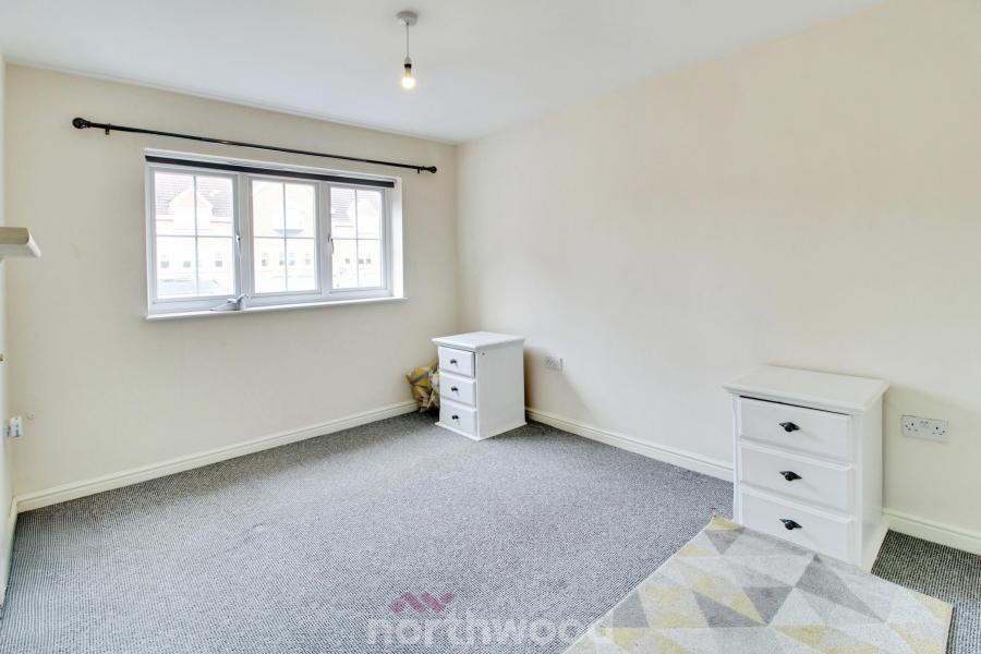 Flat Blossom Crescent in Doncaster