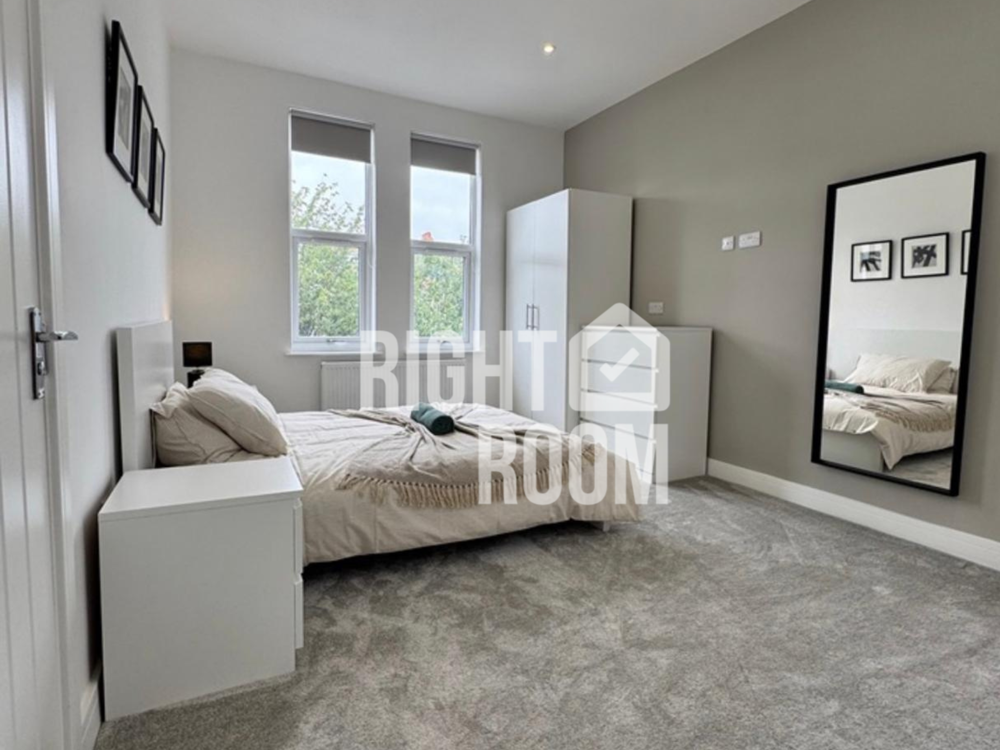 Room North End Avenue in Portsmouth