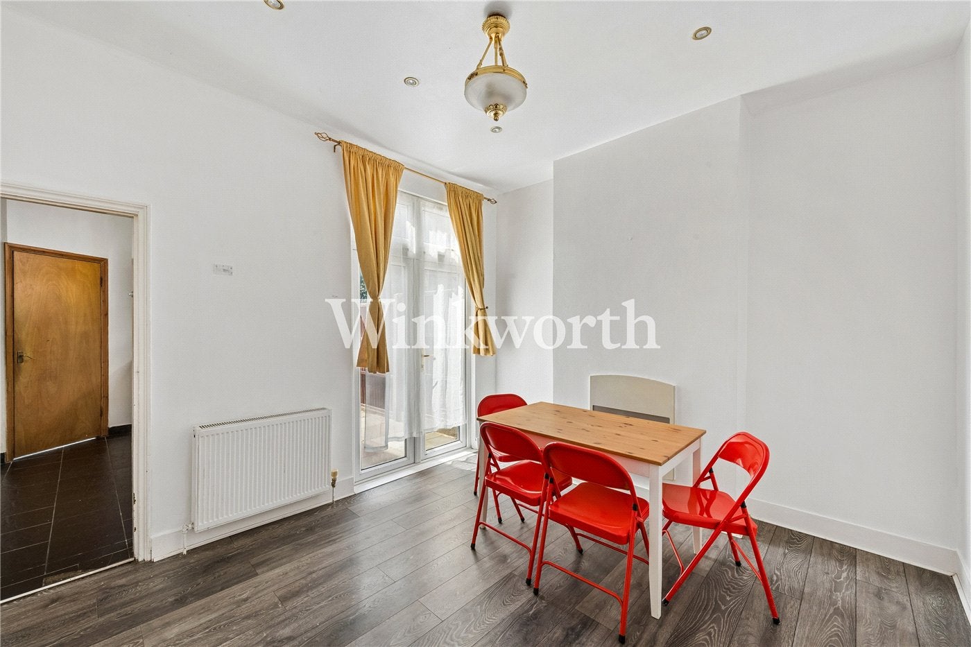House Asplins Road in Greater London