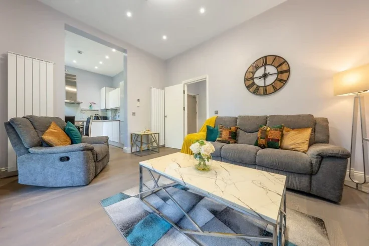 Flat Carlton Vale in City of Westminster