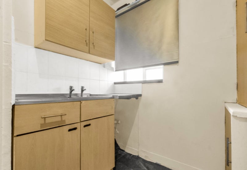 House Plummer Road in Greater London