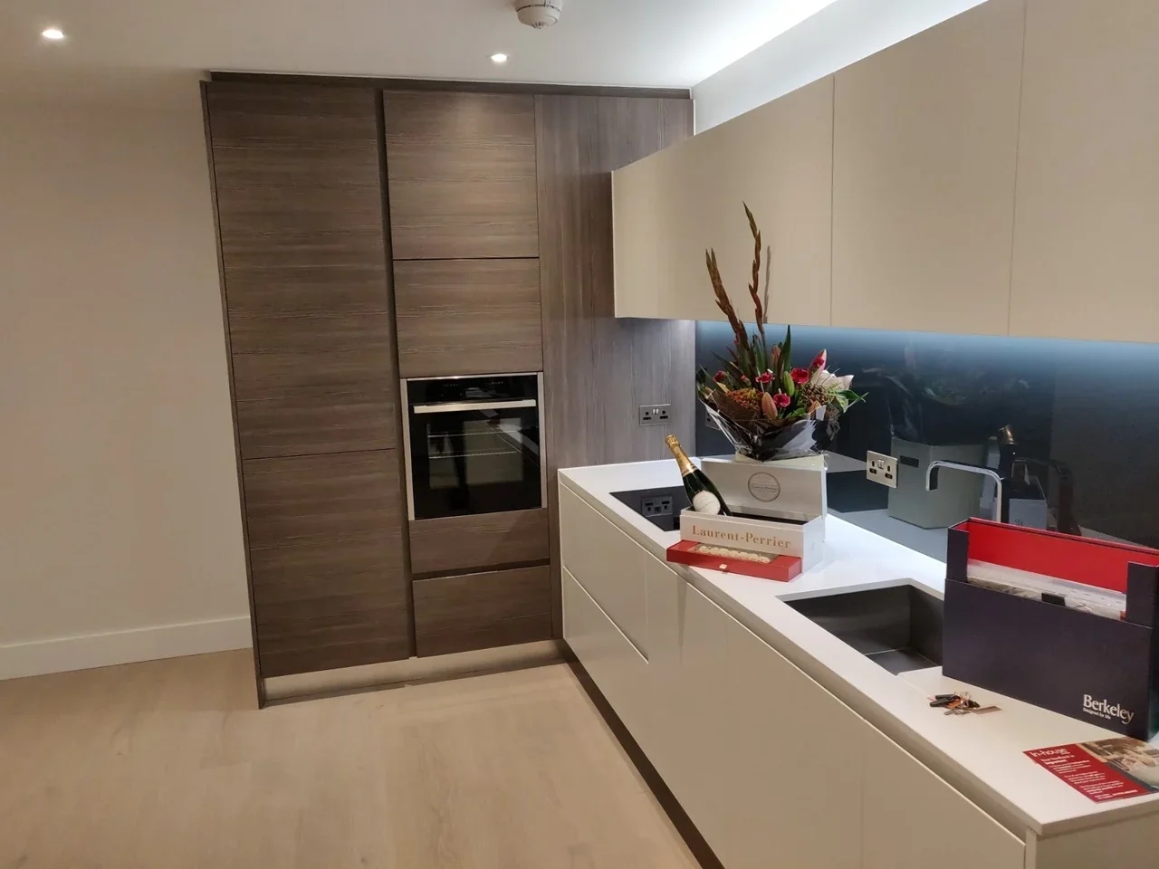 Flat Kidbrooke Park Road in Greater London