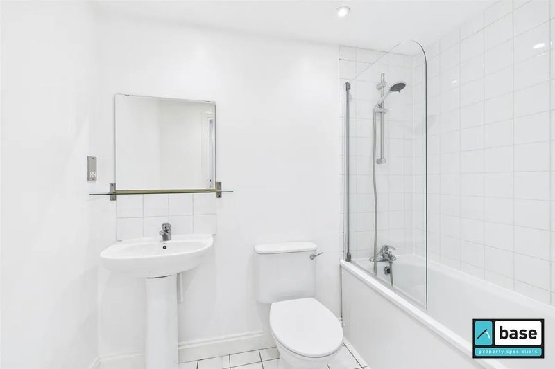 Flat Paton Close in Greater London