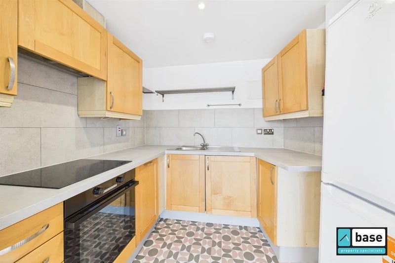 Flat Paton Close in Greater London