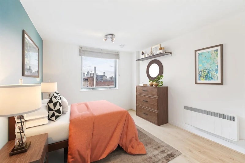 Flat Paton Close in Greater London