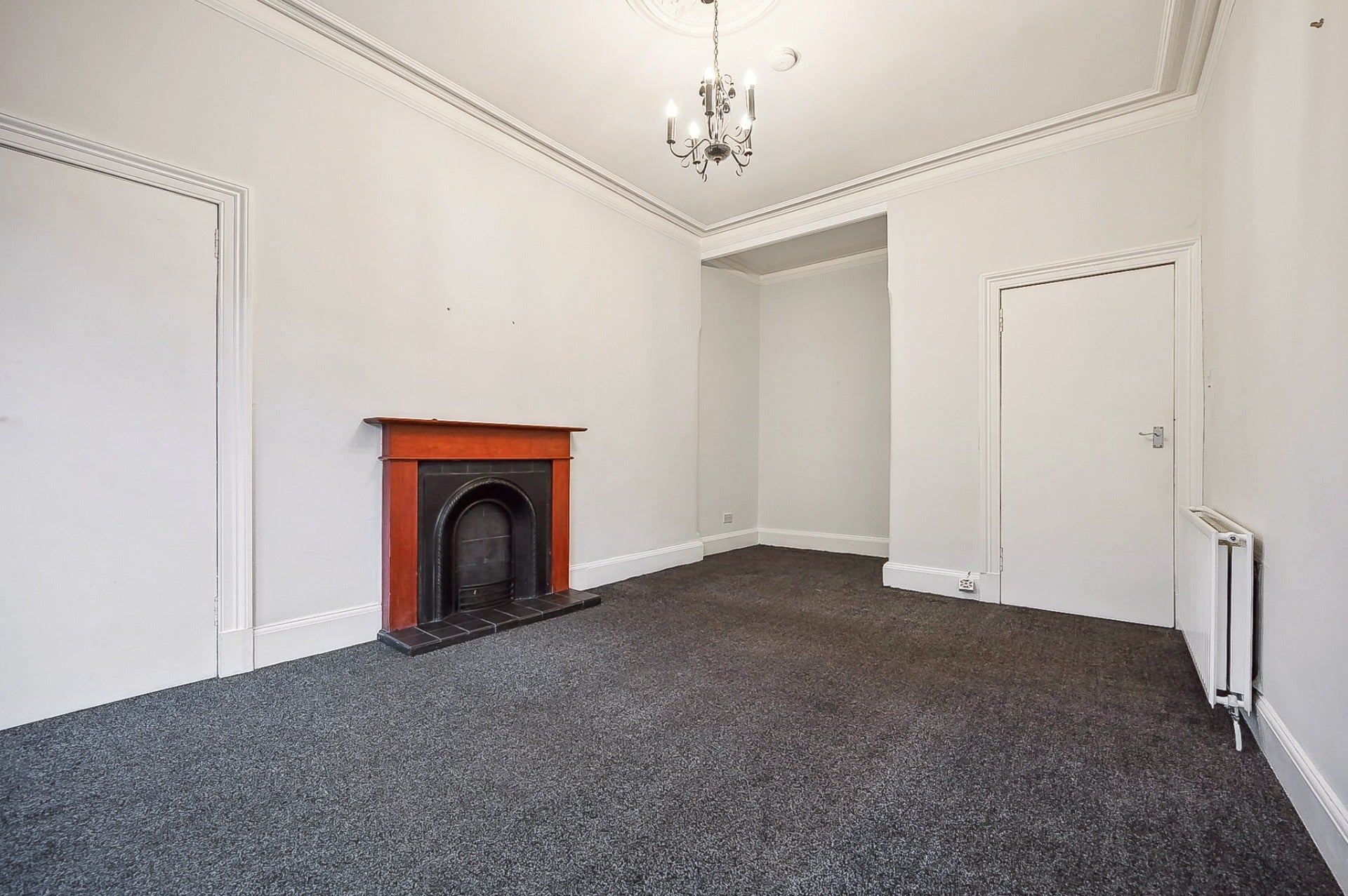Flat Tantallon Road in Glasgow