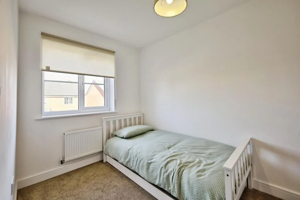 Room Wickes Drive in Boughton