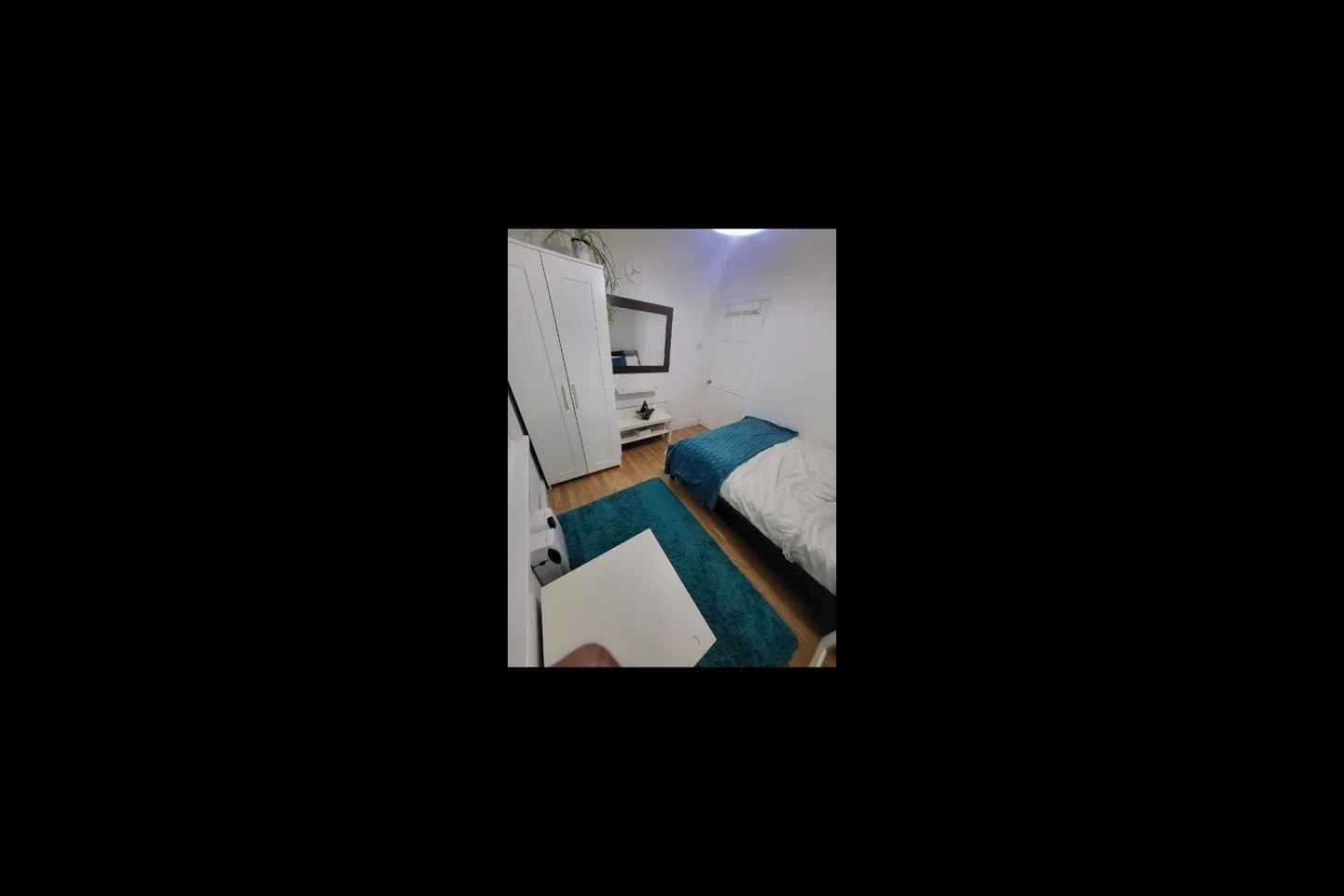 Room Meadowbank Gardens in Greater London