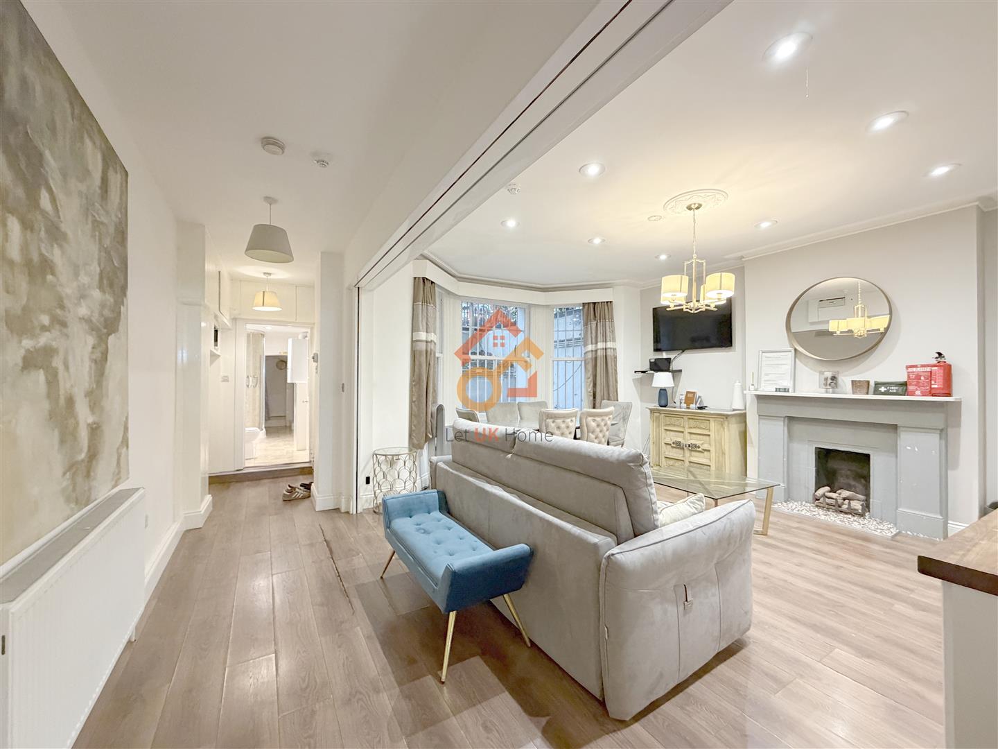 Flat Philbeach Gardens in Greater London