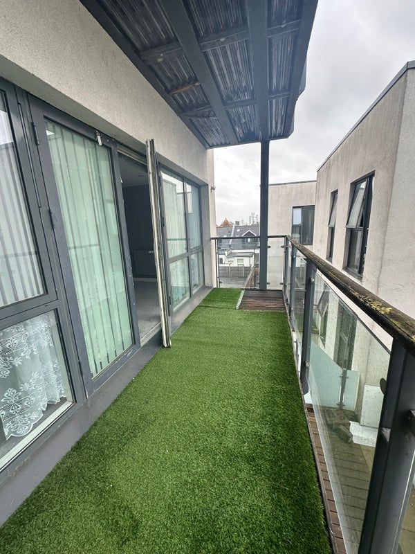 Room Dukes Way in Greater London