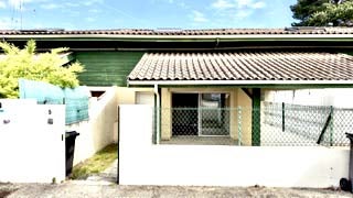 House Rue des Treilles in Libourne