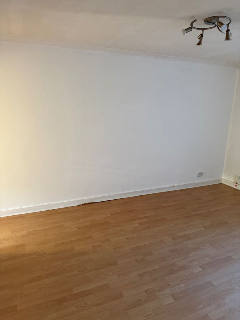 Flat Christian Grove in City of Edinburgh