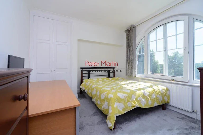 Flat Portsdown Mews in Greater London