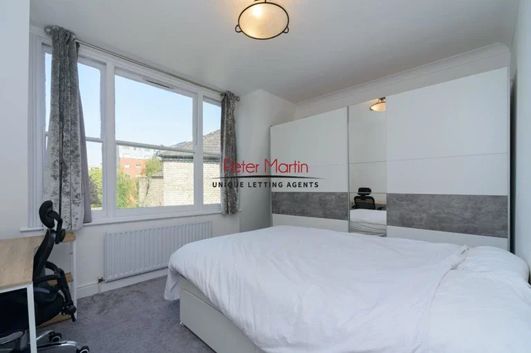 Flat Portsdown Mews in Greater London
