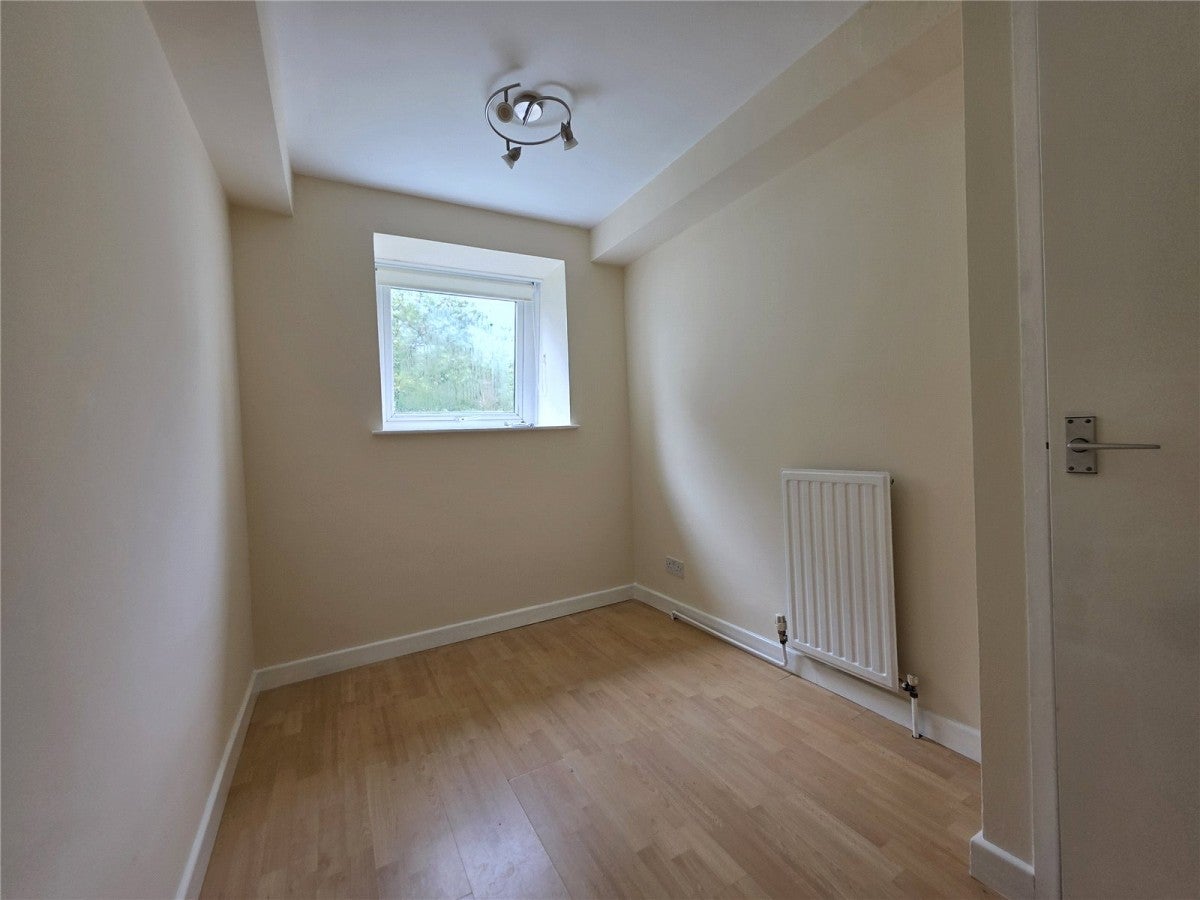 Flat Lucknow Drive in Nottingham