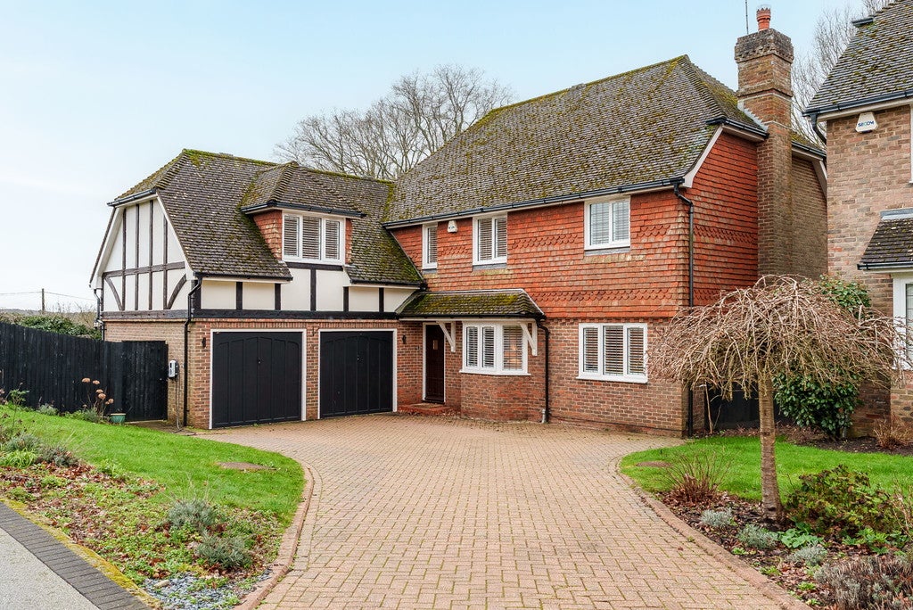 House Marches Road in Horsham