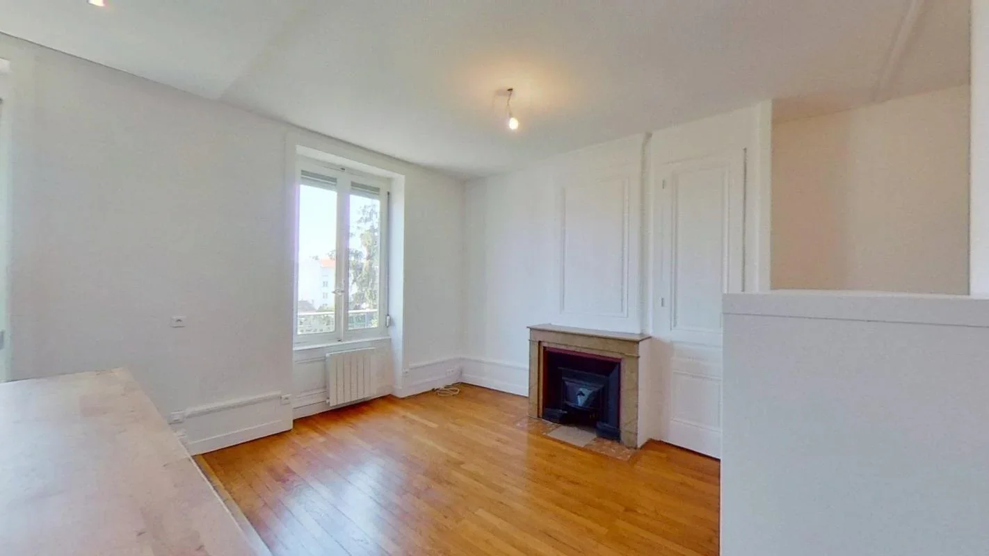 Appartement Rue Saint-Isidore à Lyon