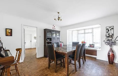 Room Pound Close in Yarnton