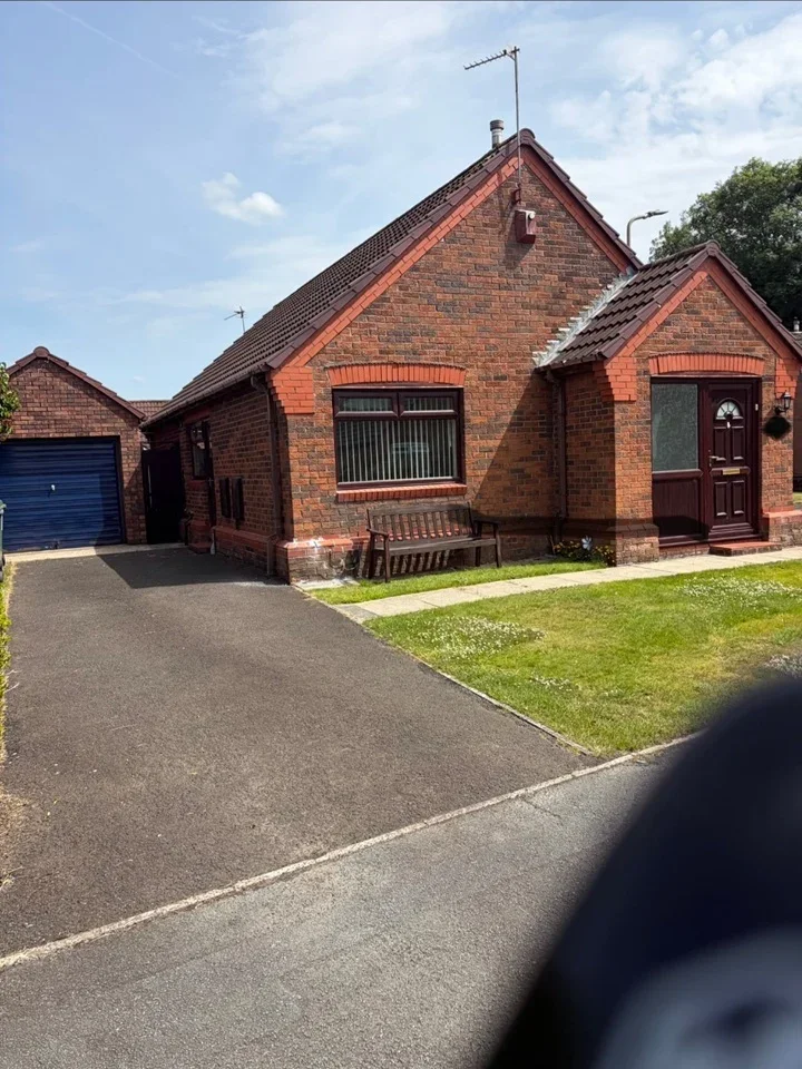 House Pembury Close in Liverpool
