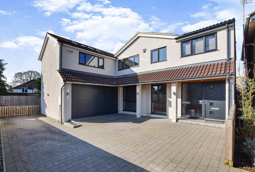 House Beech Close in Hackleton