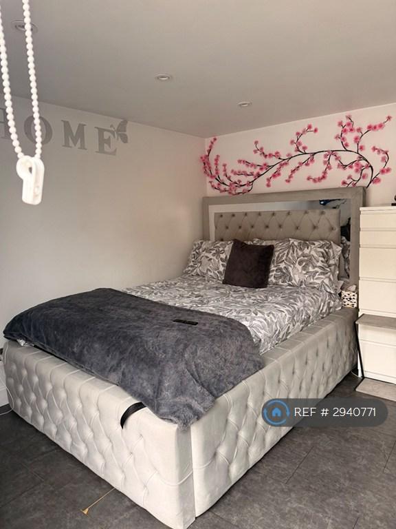 Room Goudhurst Road in Greater London