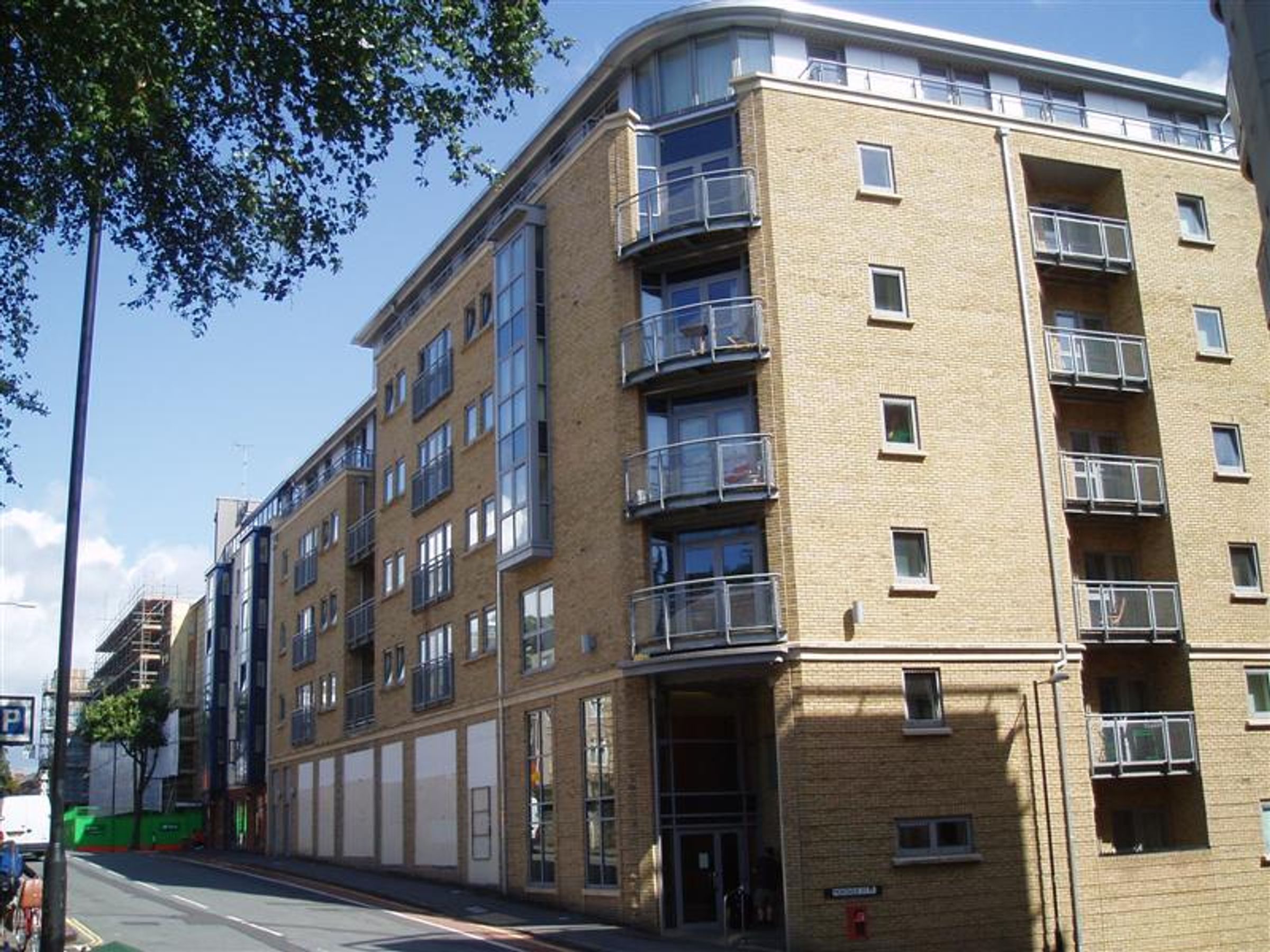 Flat Hamilton Court in Taunton