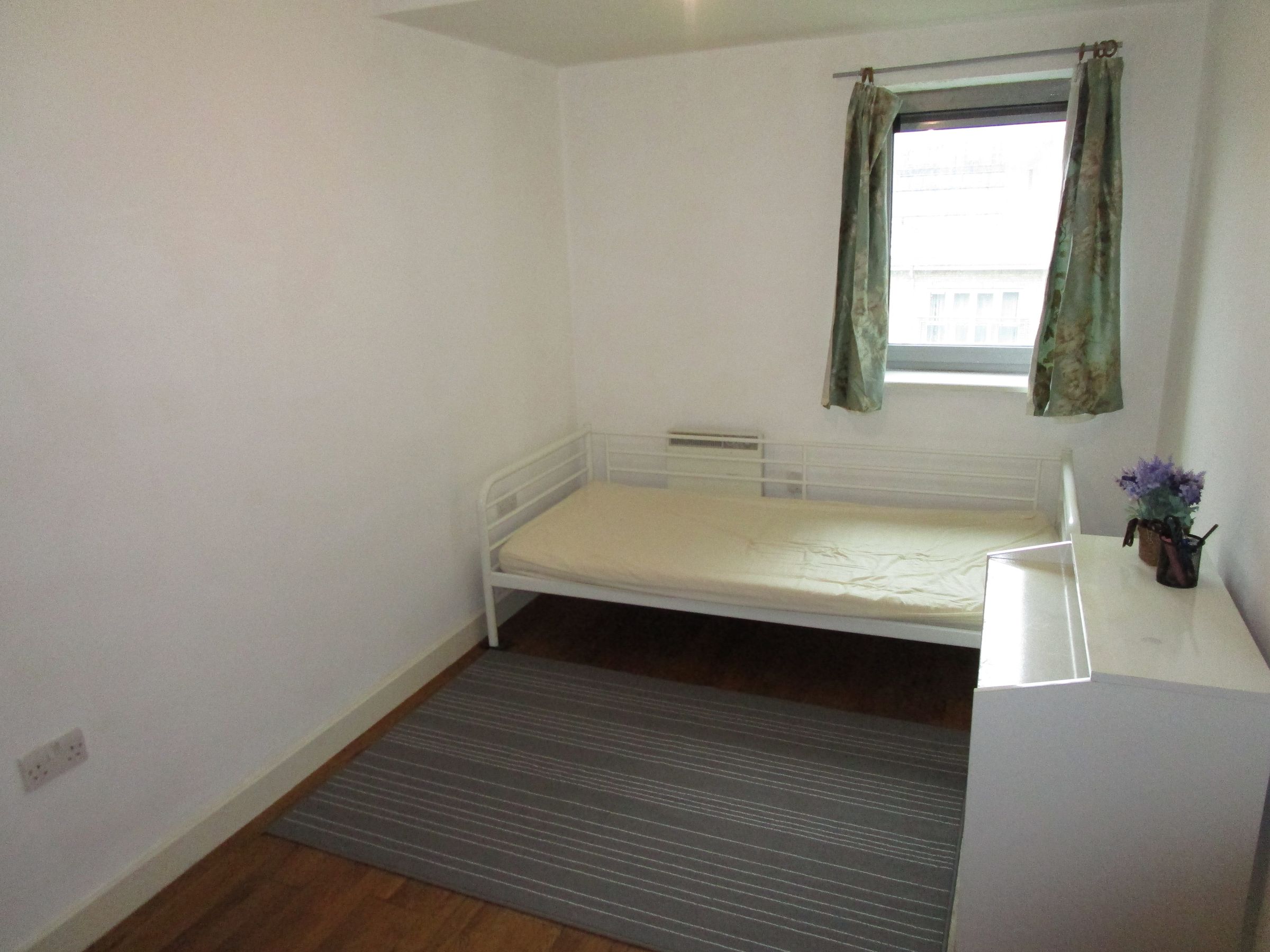 Flat Hamilton Court in Taunton