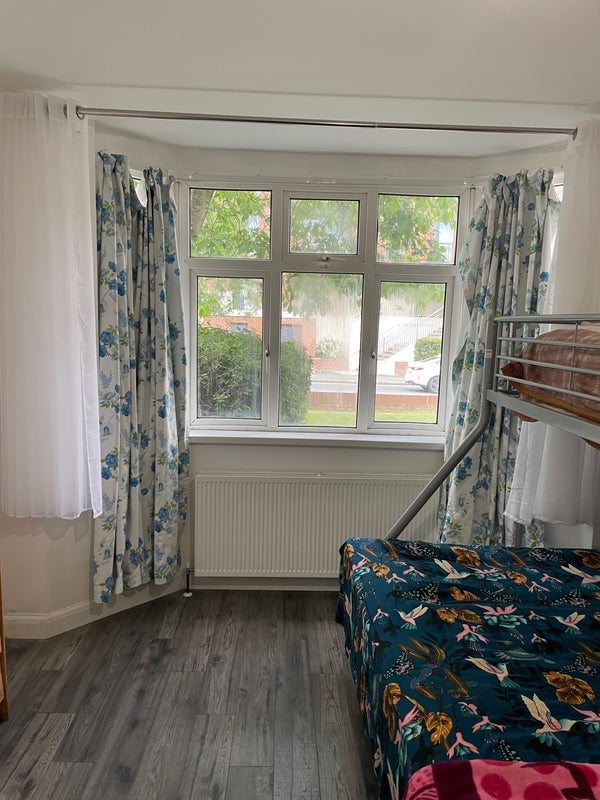 Room Clarendon Court in Greater London