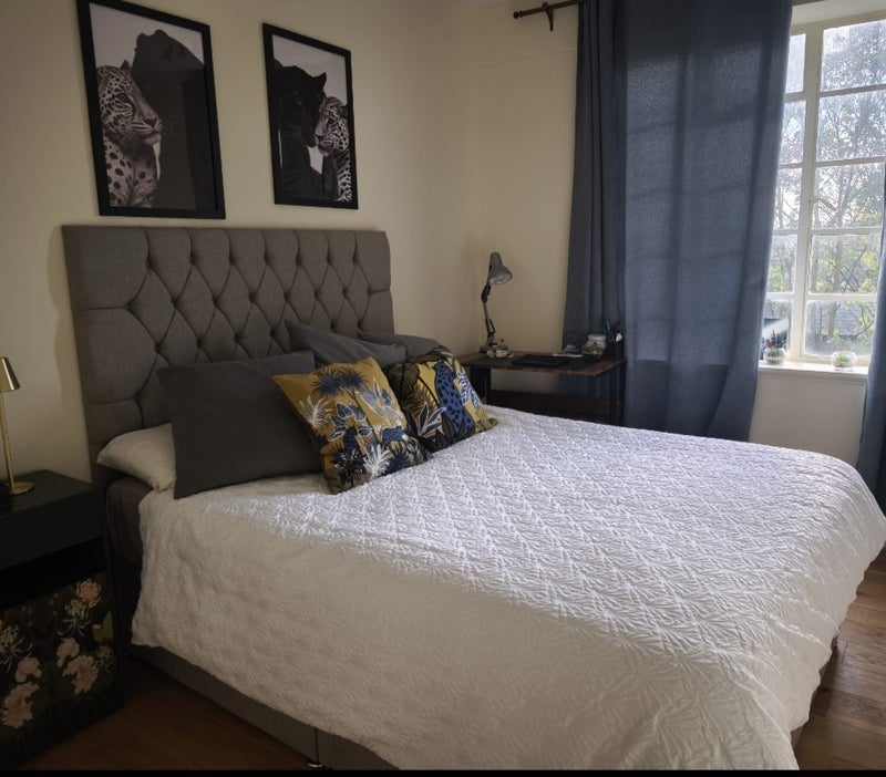 Flat Minford Gardens in Greater London