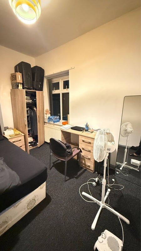 Room Hazelwell Street in Birmingham