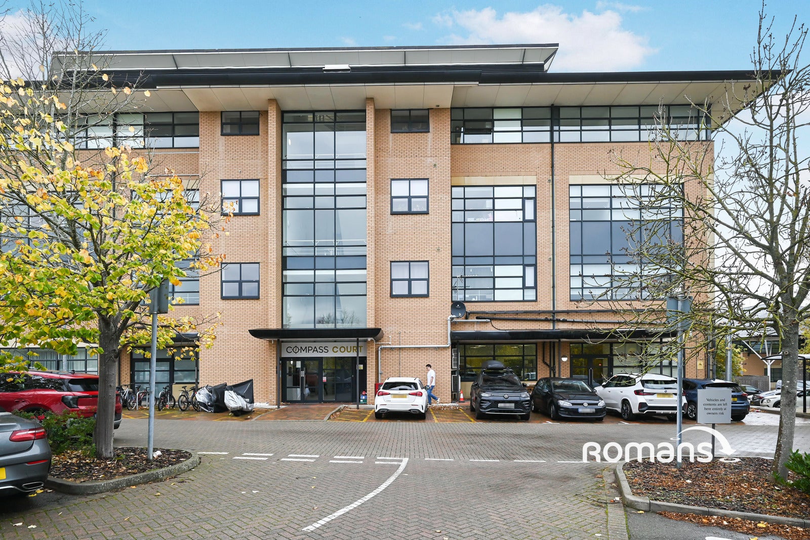 Flat Compass Court in Coventry