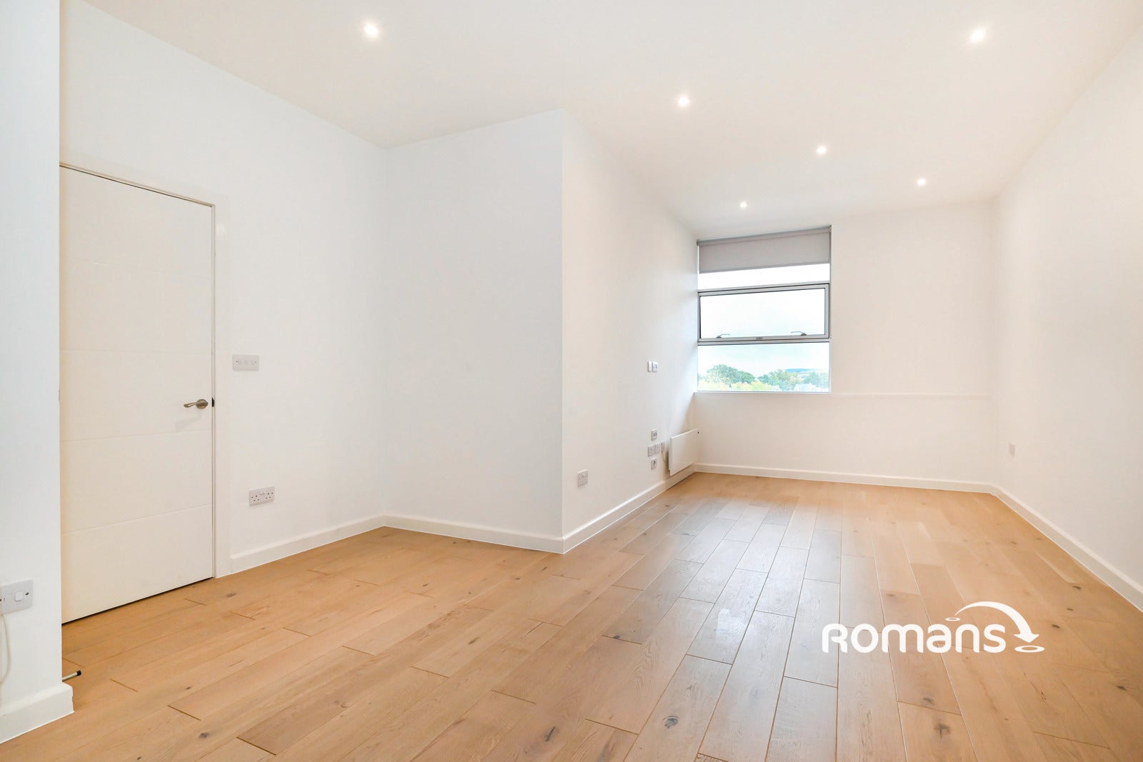 Flat Compass Court in Coventry