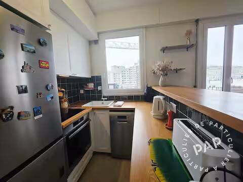 Flat Rue Romain Rolland in Les Lilas