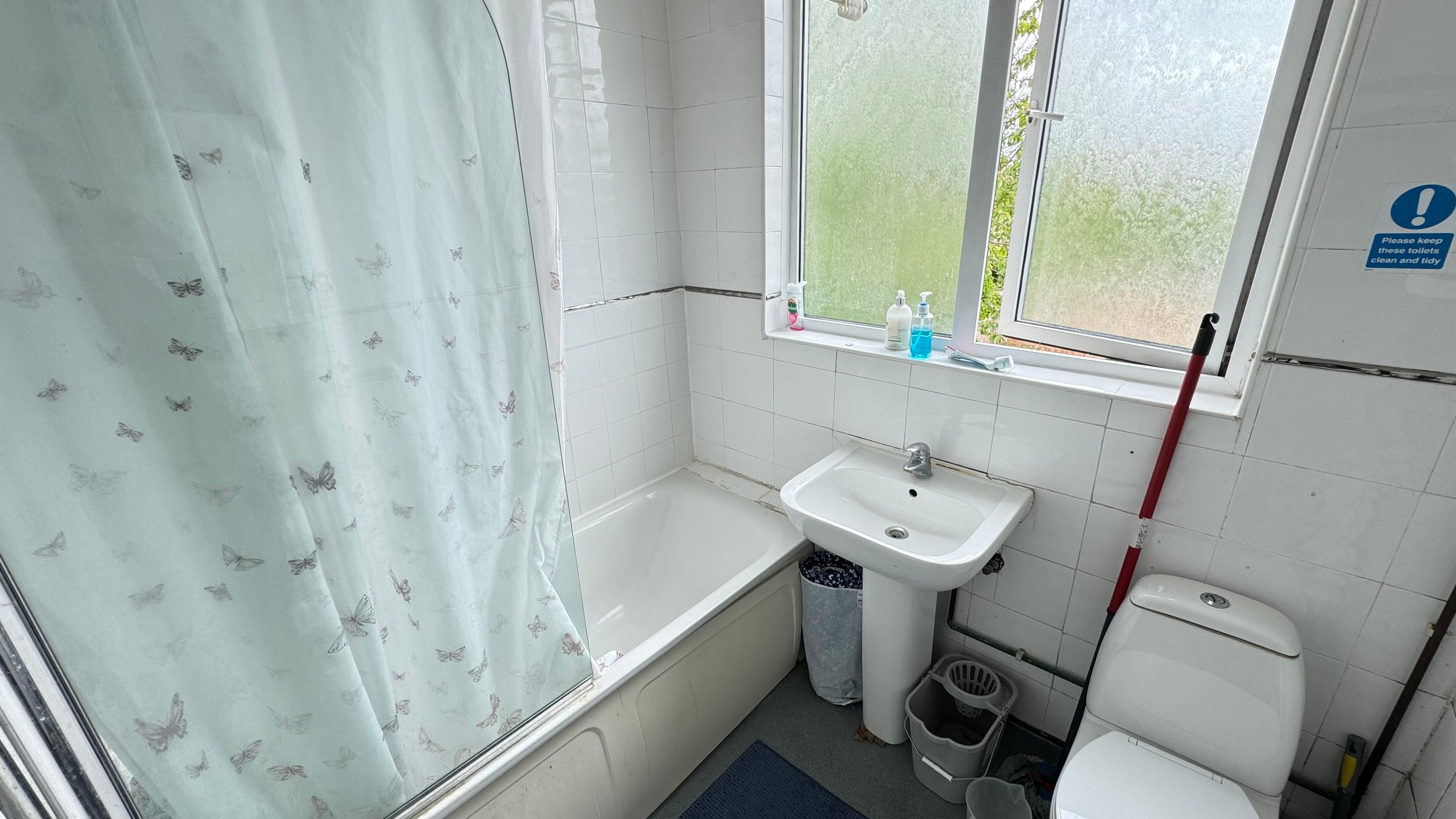 Room Radley Road in Bristol