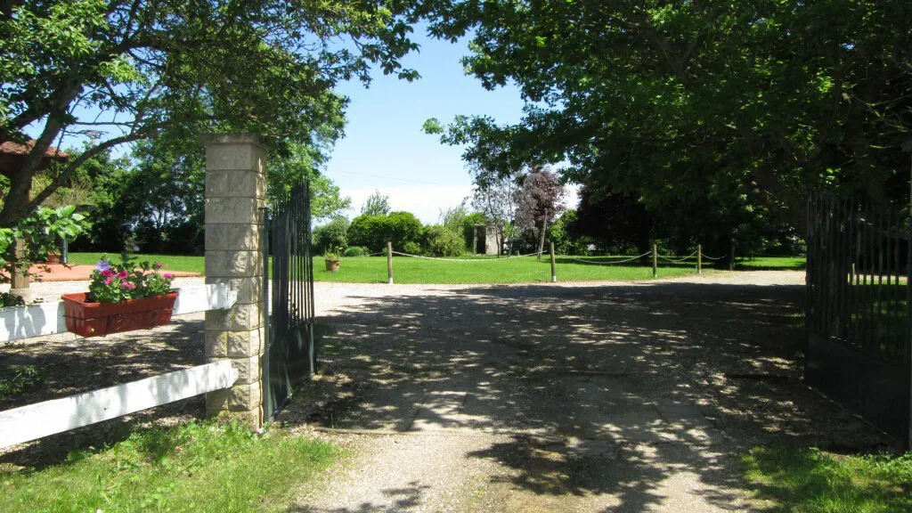 Chambre Chemin du Haut Bois à Étain