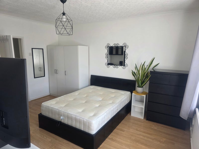 Room Tulse Hill in Greater London