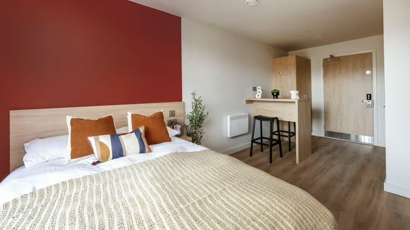 Flat Haymarket Terrace in City of Edinburgh