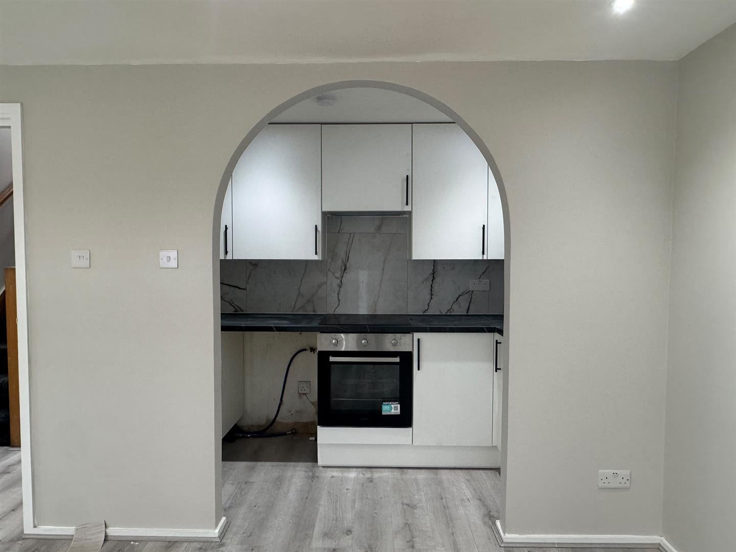 Flat Westcote Road in Greater London