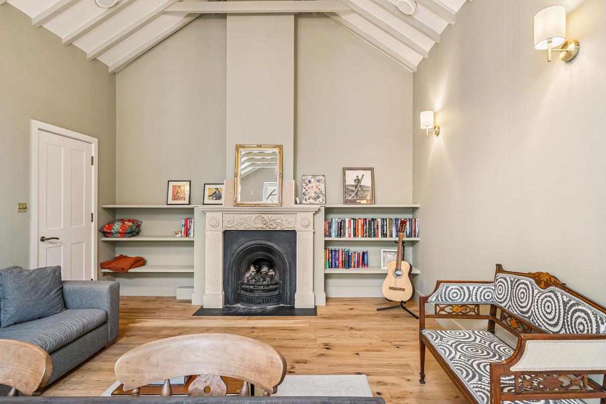 House Petersham Road in Greater London