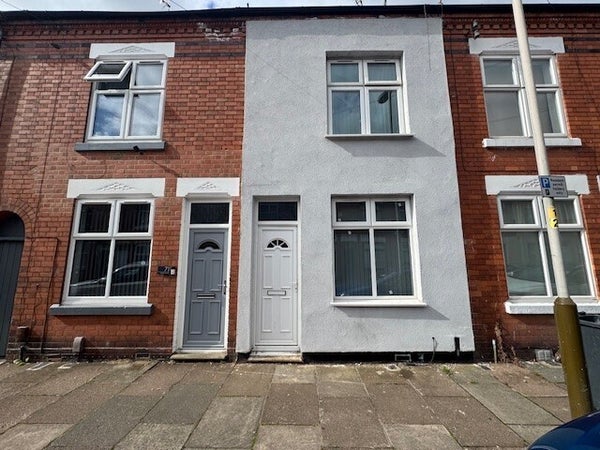 Flat Wilberforce Road in Leicester
