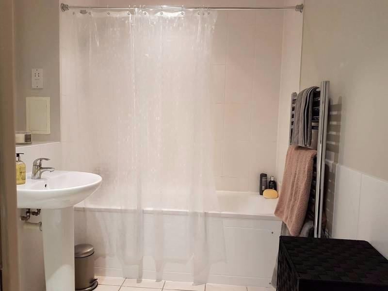 Room Hooper Street in Greater London