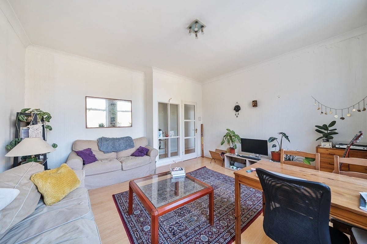 Flat Arkwright Road in Greater London