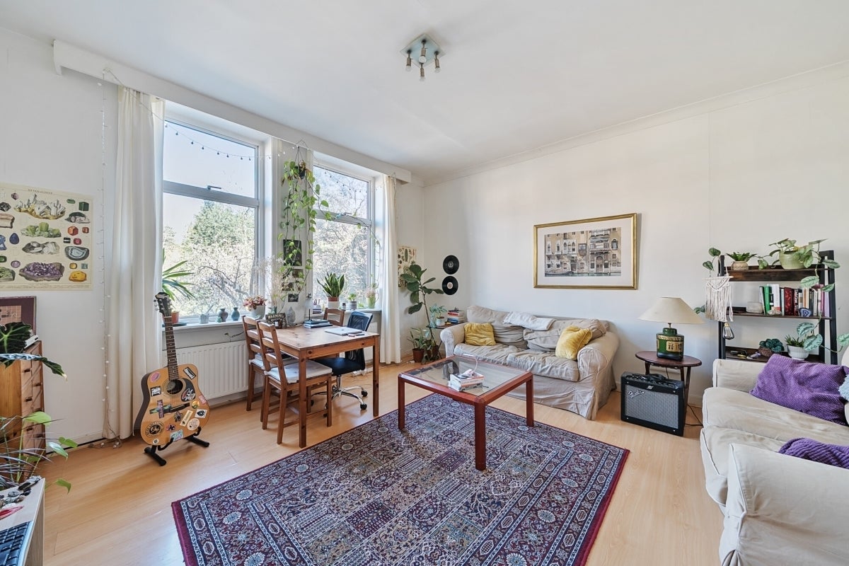 Flat Arkwright Road in Greater London
