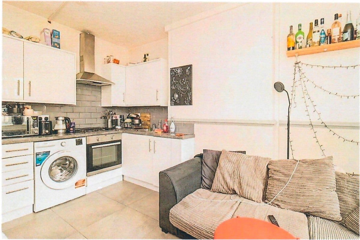 House Triangle Place in Greater London