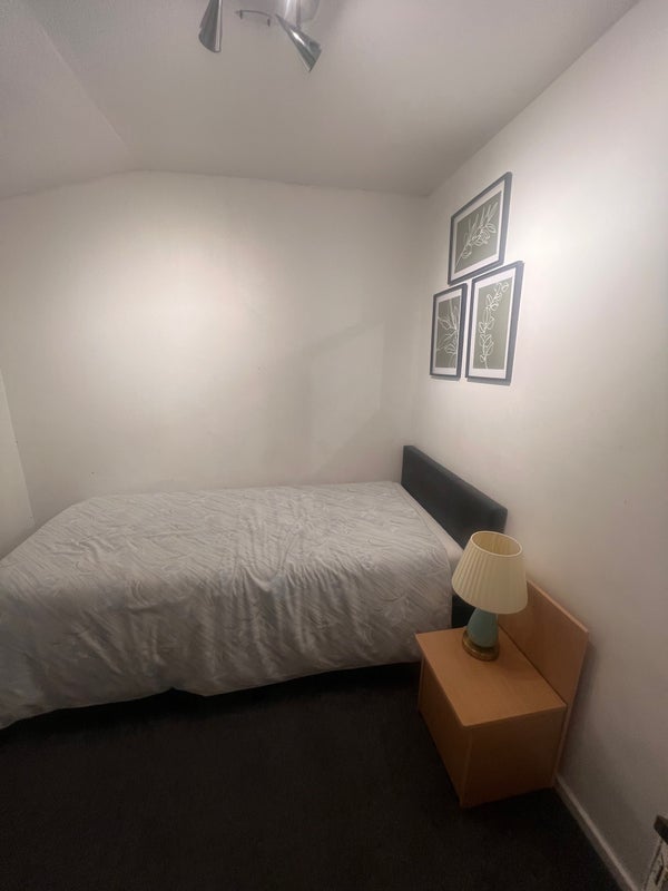 Room Moorfields in Harlow