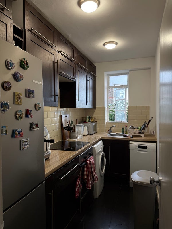 Room Nightingale Lane in Greater London