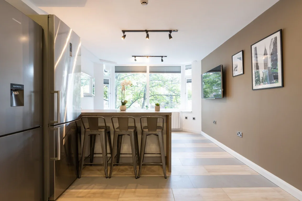 Flat Eskdale Terrace in Newcastle upon Tyne