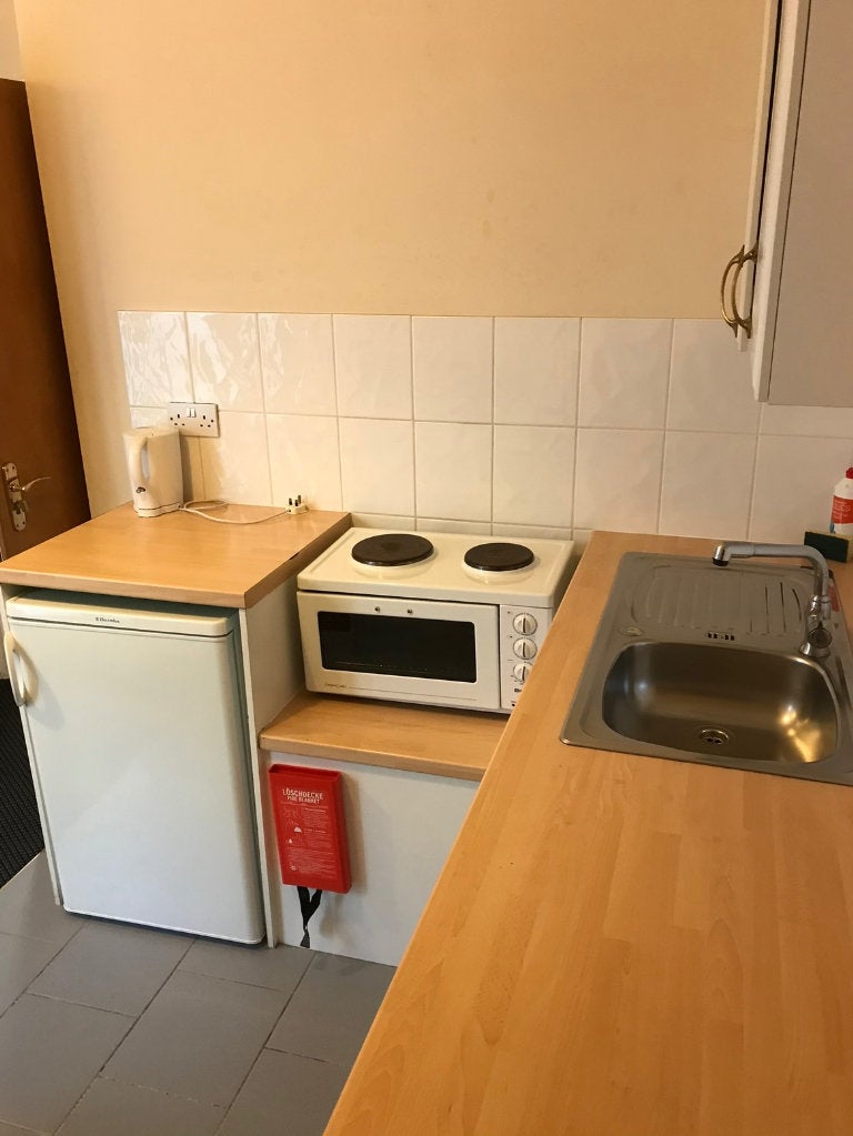 Flat Glenloch Road in Greater London